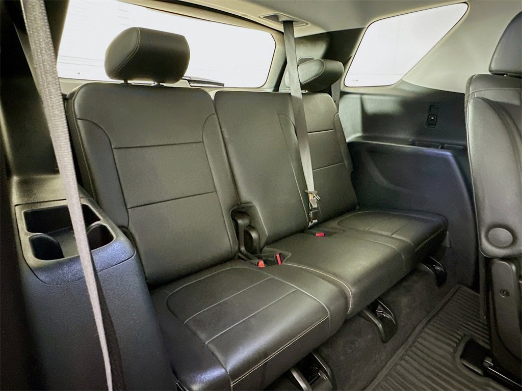 Used 2021 Chevrolet Traverse RS image 28