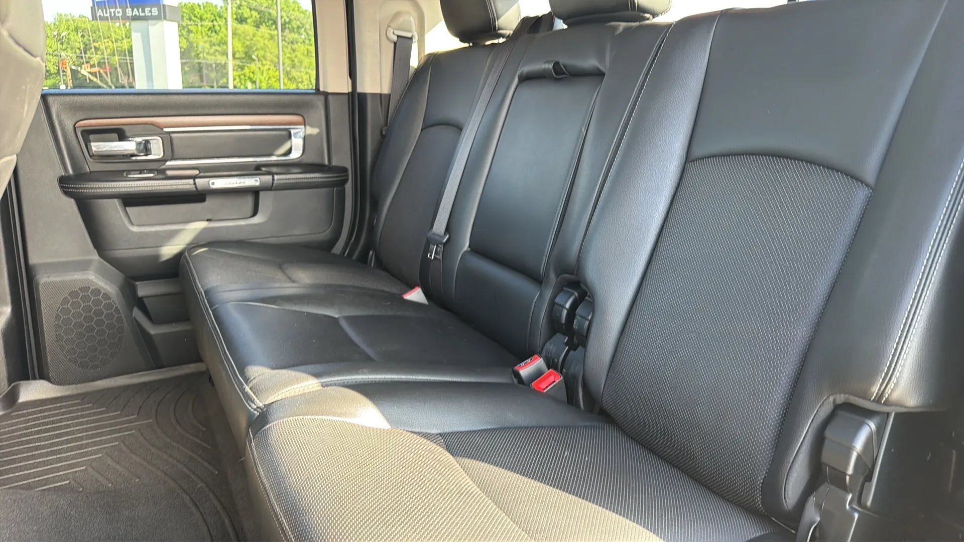 Used 2013 RAM 3500 Laramie AWD/4WD image 41