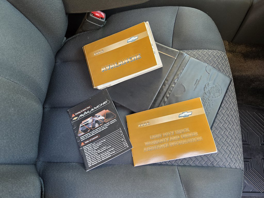 Used 2002 Chevrolet Avalanche 2500 RWD image 14