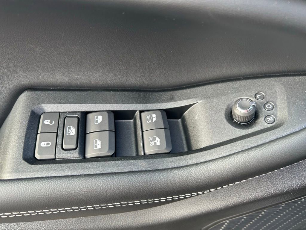 New 2025 Jeep Grand Cherokee Limited image 5