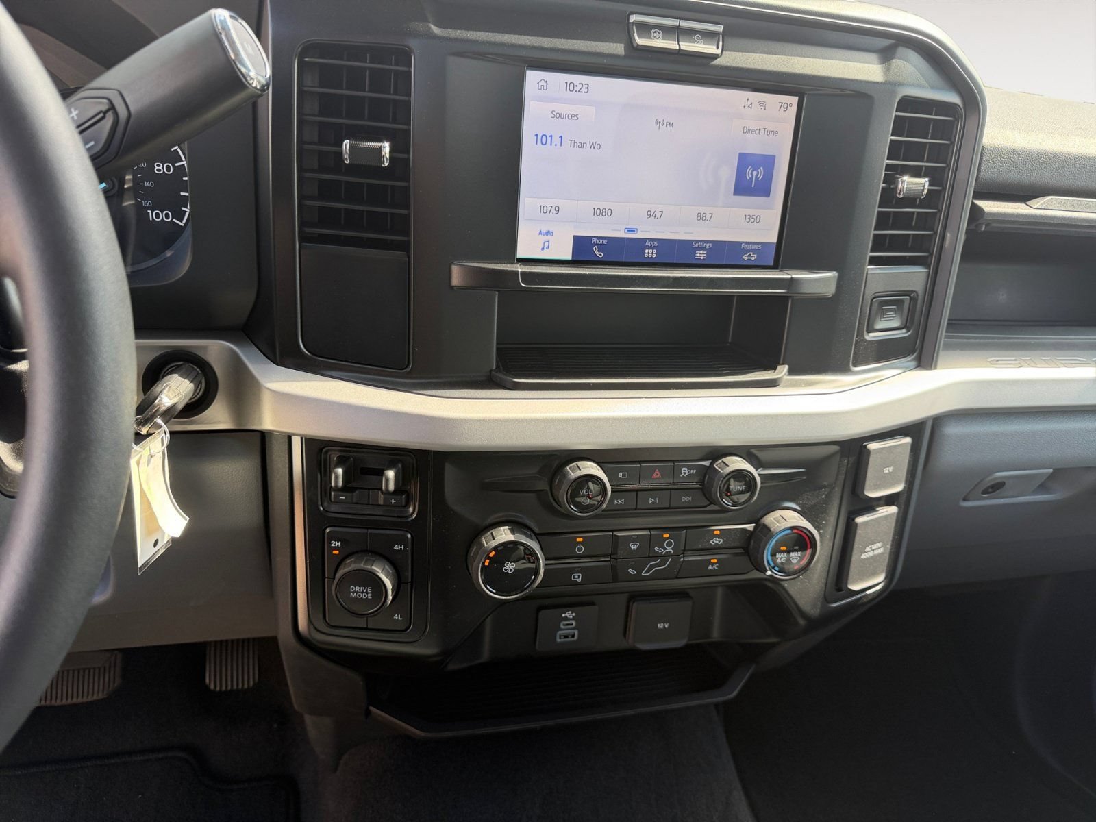 Used 2026 Ford F450 XLT w/ 360-Degree Camera Package AWD/4WD image 11
