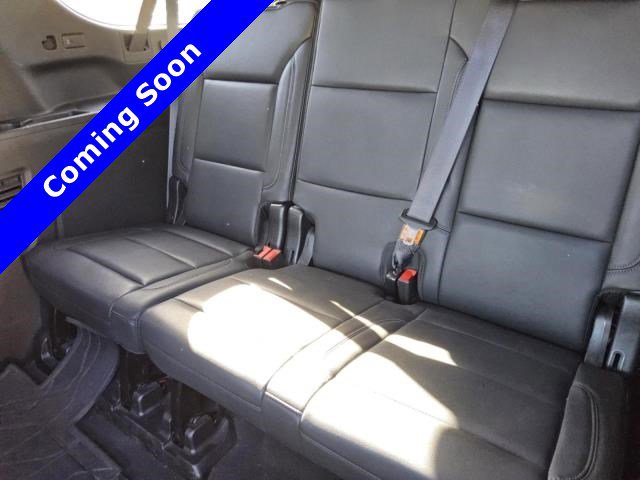 Used 2024 Chevrolet Suburban LT image 18