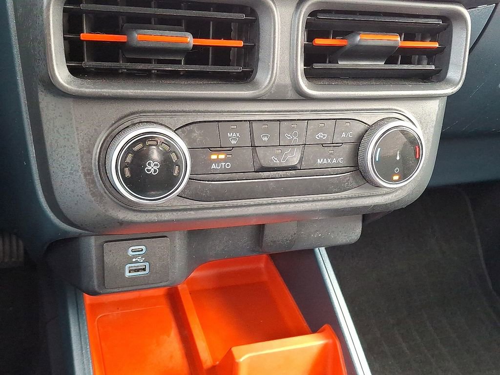 Used 2023 Ford Maverick XLT image 17