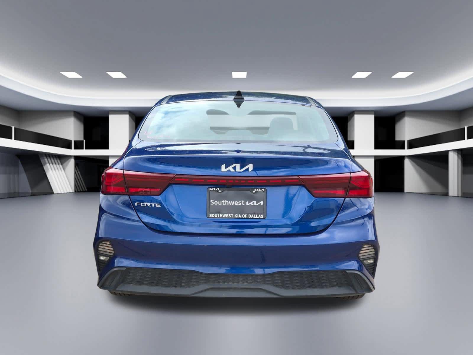 Certified 2024 Kia Forte LXS FWD image 4