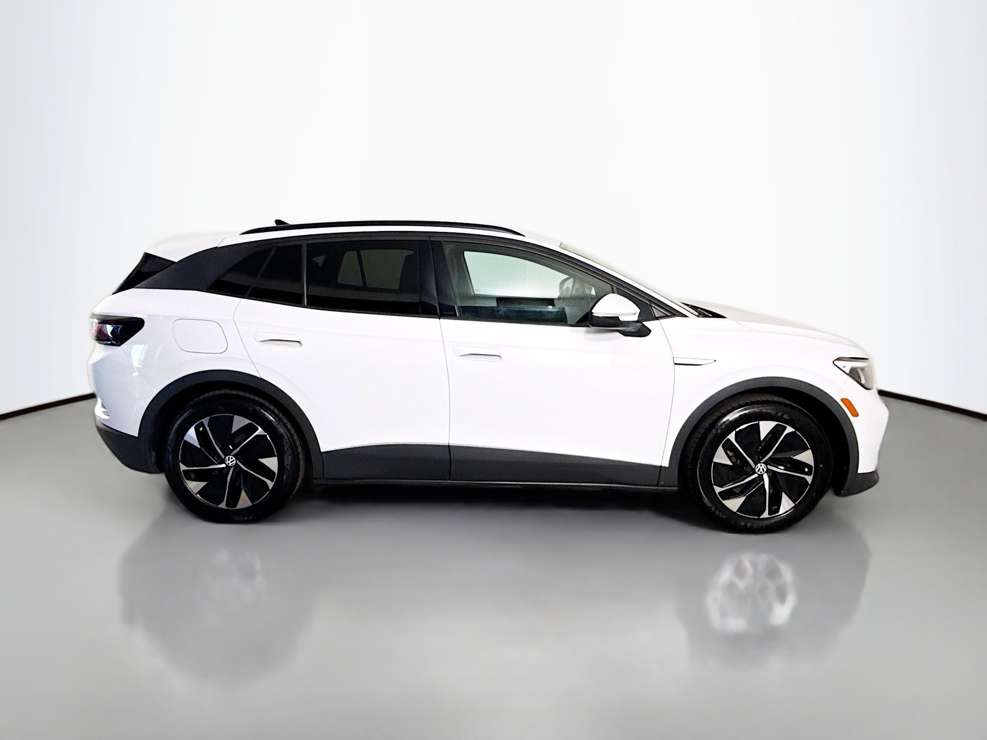 Used 2021 Volkswagen ID.4 Pro w/ ID.4 Protection Package image 11