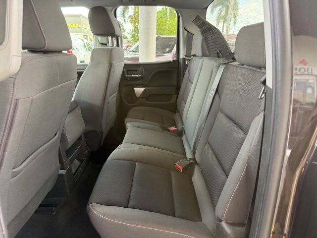Used 2018 Chevrolet Silverado 1500 LT w/ All Star Edition AWD/4WD image 13