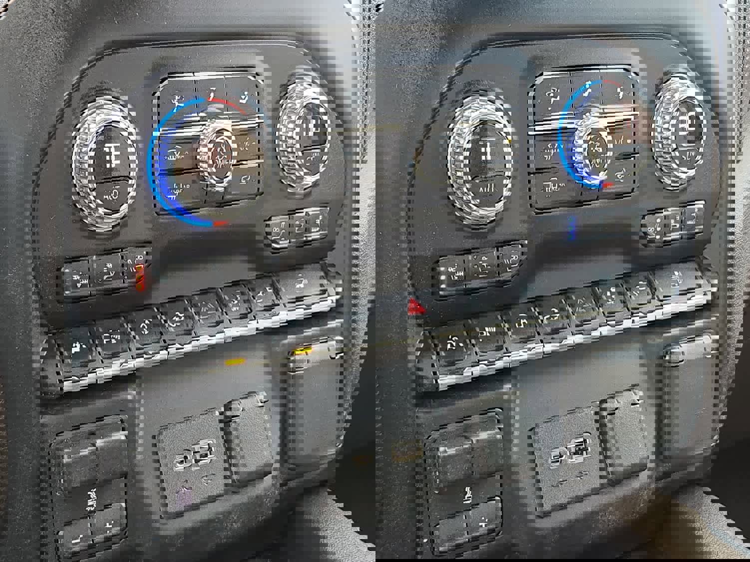 Used 2020 GMC Sierra 1500 SLT w/ SLT Premium Plus Package image 15