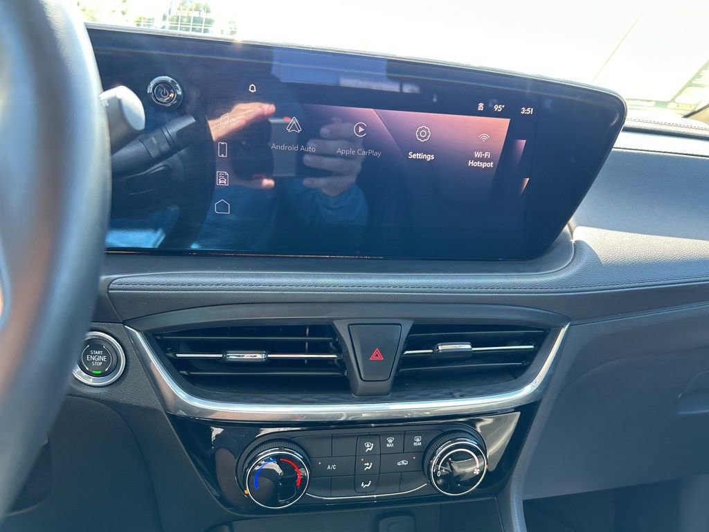 Used 2024 Buick Encore GX Sport Touring image 24