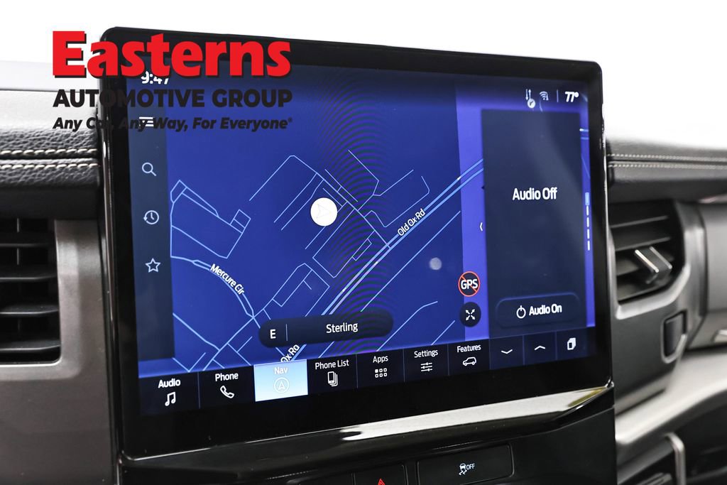 Used 2024 Ford Expedition XLT image 18