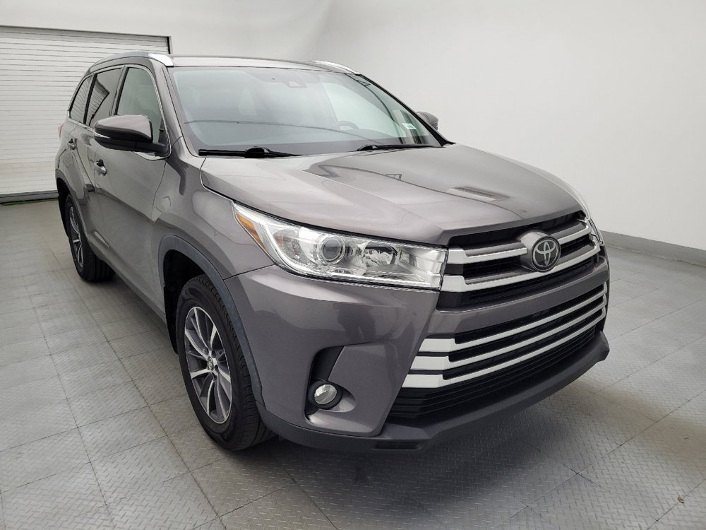 Used 2019 Toyota Highlander XLE AWD/4WD image 13