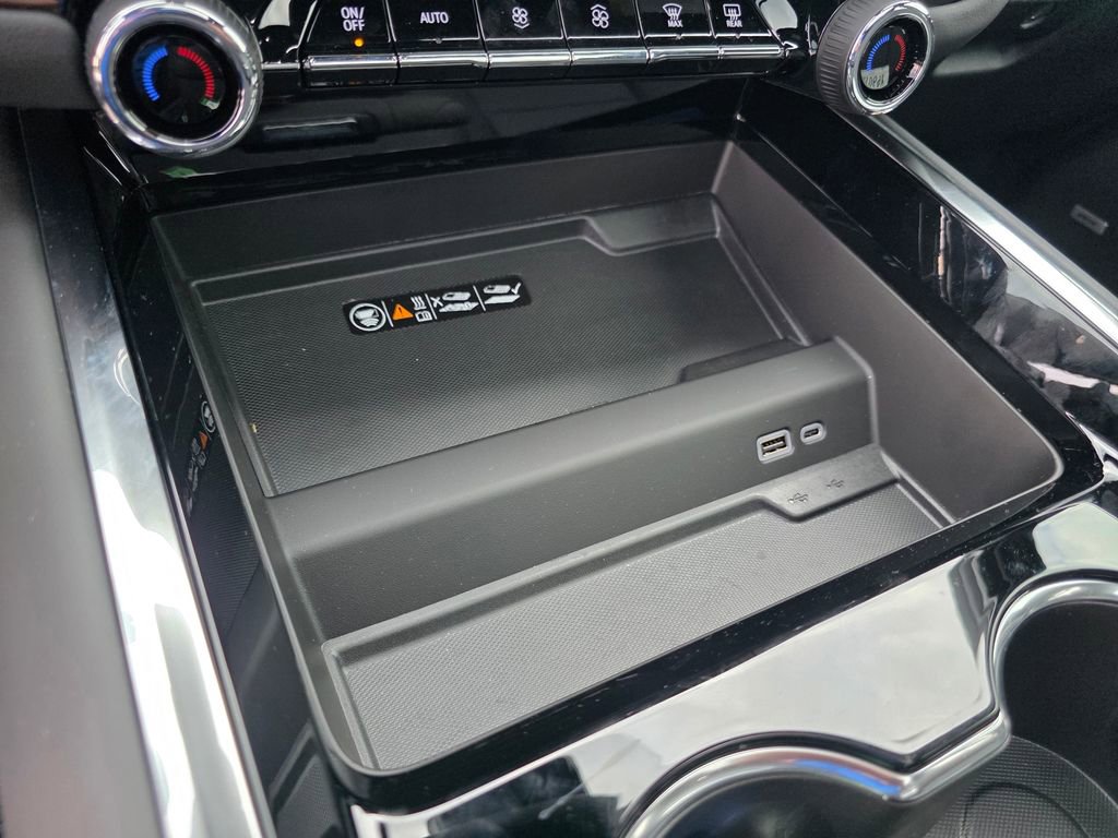 New 2026 Chevrolet Suburban RST w/ Comfort Package image 18