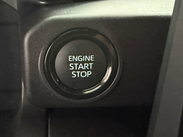 Used 2026 Toyota Tacoma SR5 AWD/4WD image 15