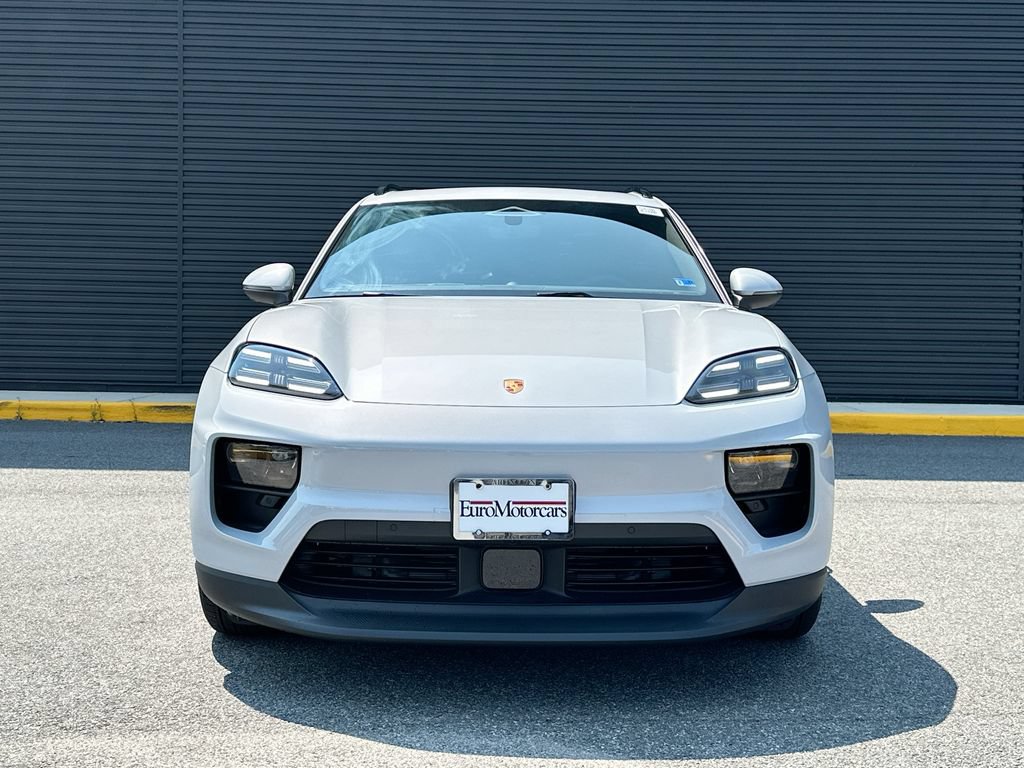 New 2026 Porsche Macan 4 Electric AWD/4WD image 6