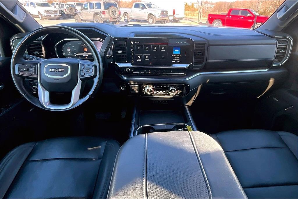 Used 2024 GMC Sierra 3500 SLT w/ SLT Premium Package image 11