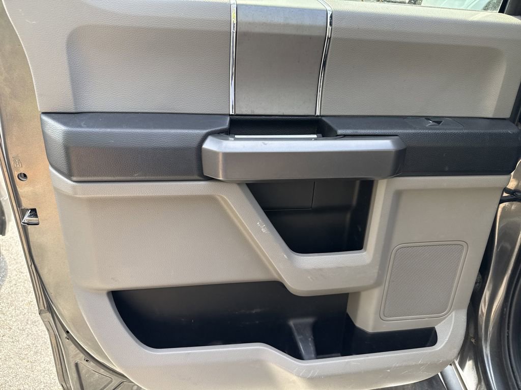 Used 2020 Ford F350 XLT w/ XLT Premium Package image 18