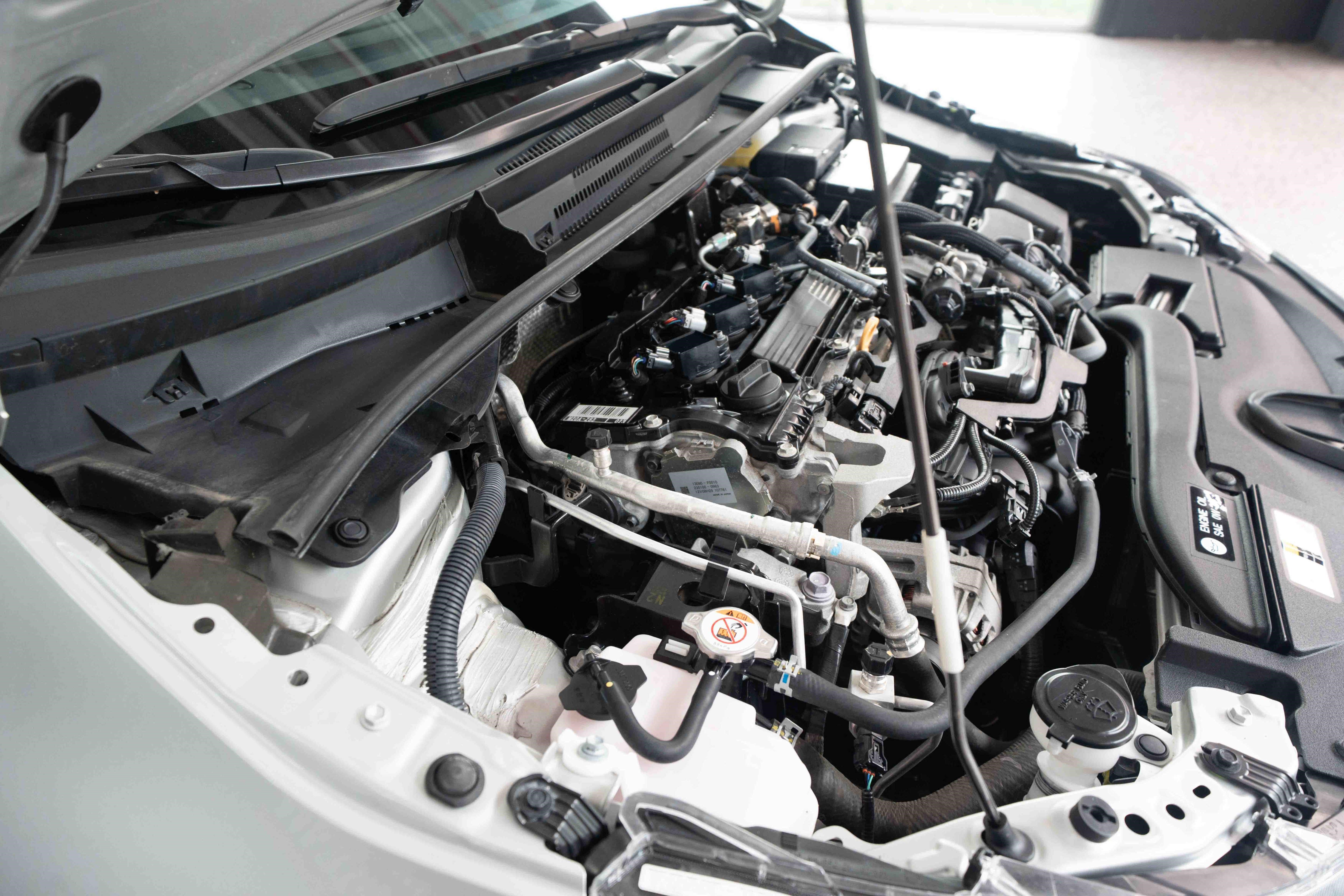 Used 2025 Toyota Corolla LE FWD image 31