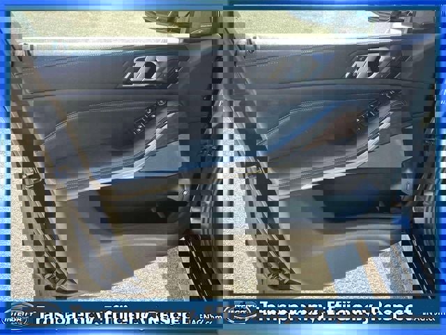 Used 2021 BMW X5 xDrive45e w/ M Sport Package image 18