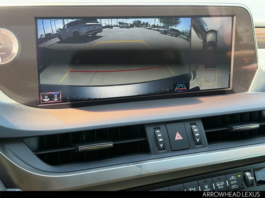 Used 2019 Lexus ES 300h w/ Accessory Package 2 FWD image 23