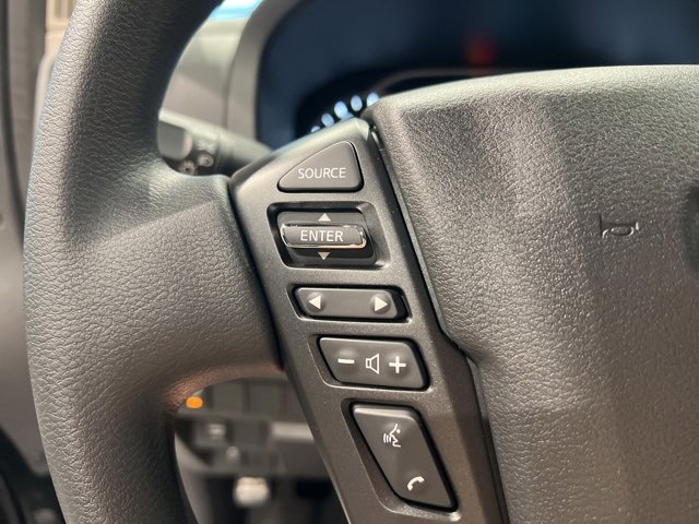 Used 2025 Nissan Frontier SV image 25