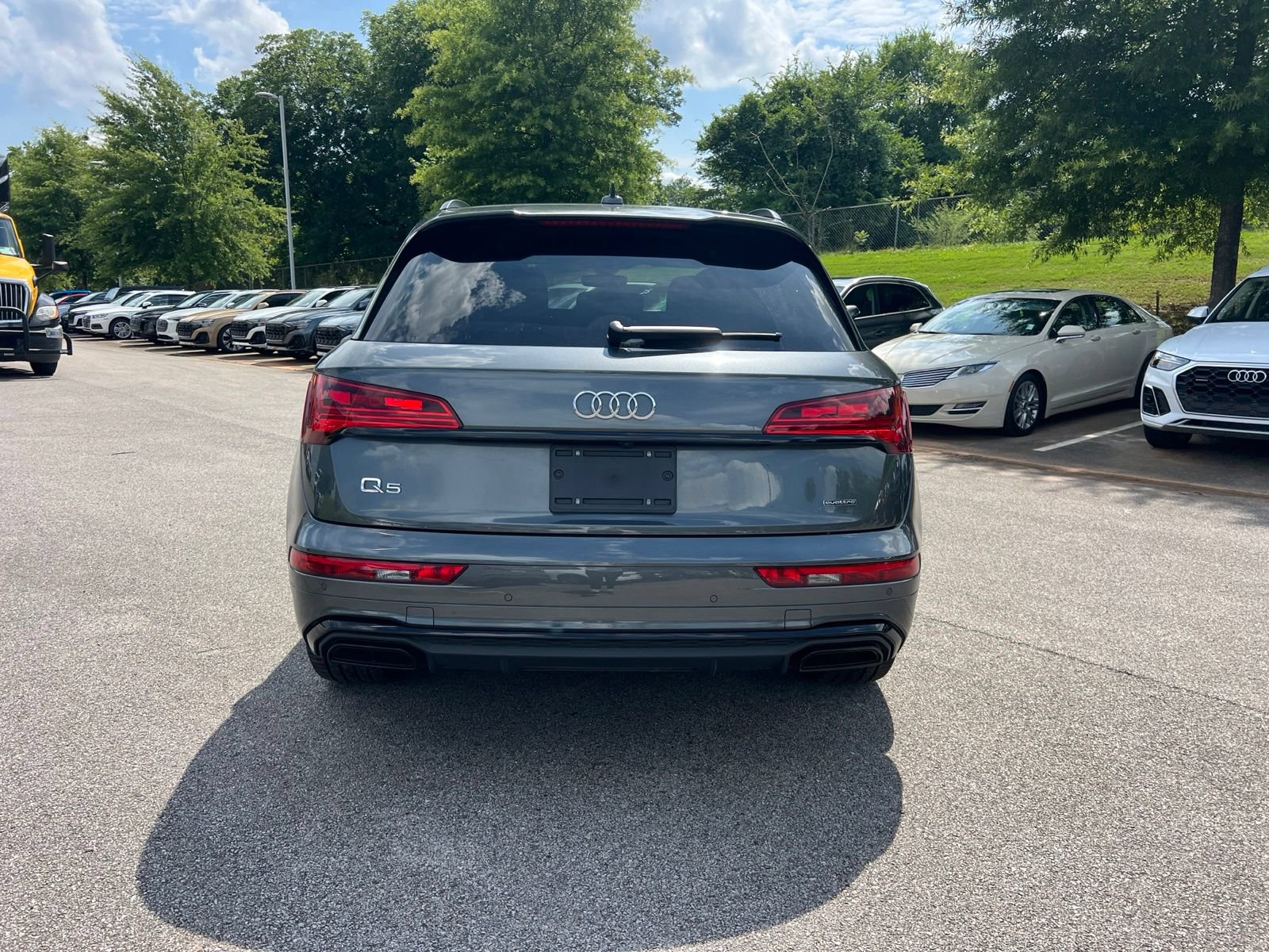 Used 2023 Audi Q5 e Prestige w/ Prestige Package AWD/4WD image 7