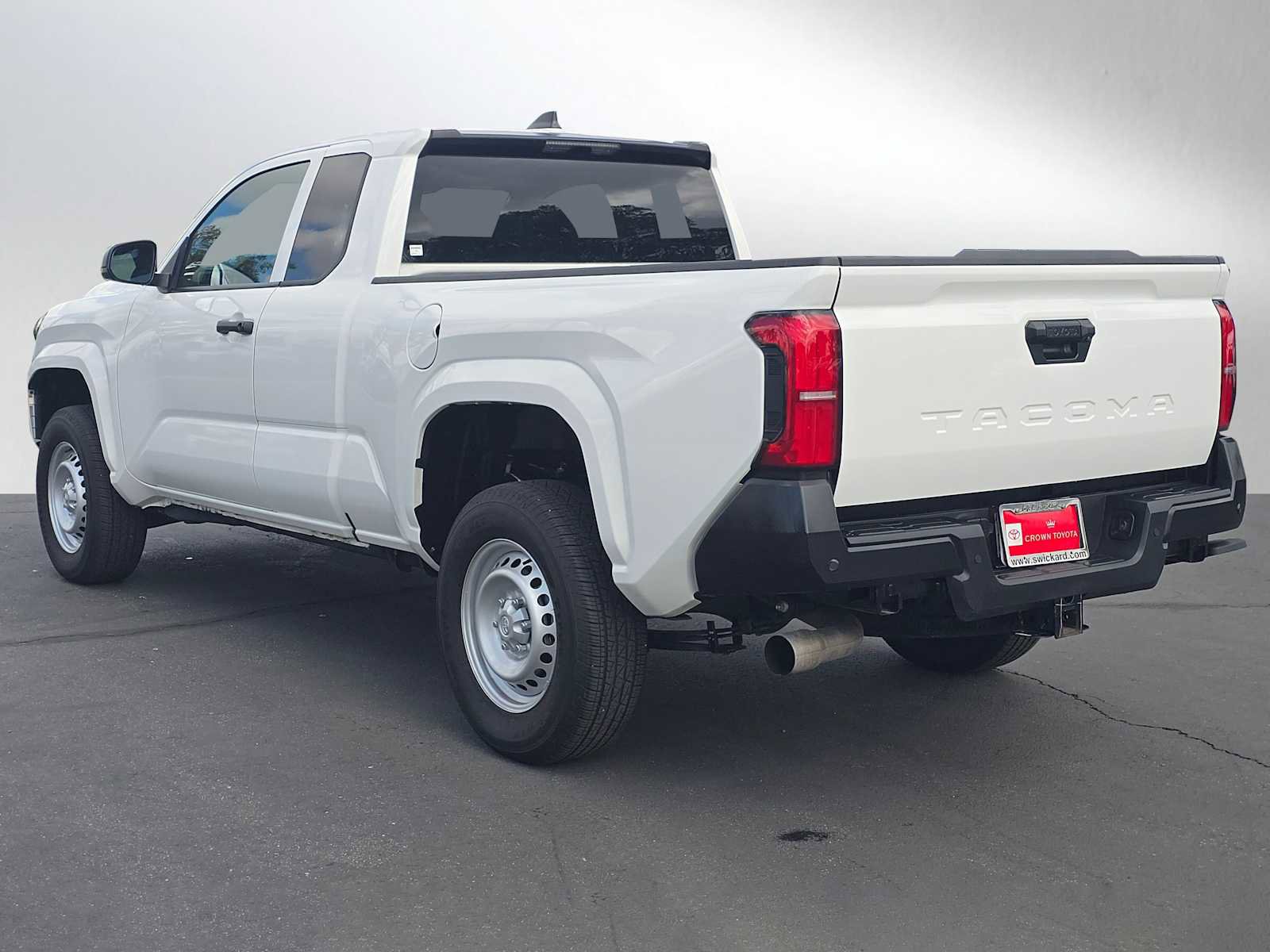 Certified 2025 Toyota Tacoma SR RWD image 5