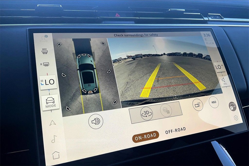 Used 2024 Land Rover Range Rover Sport SE image 23