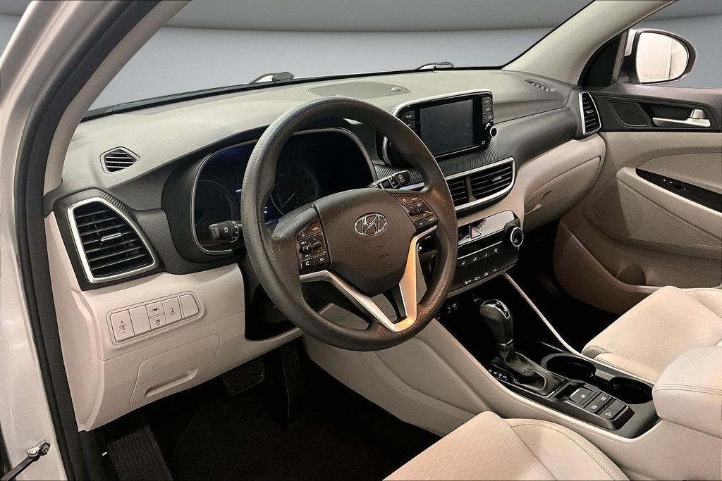 Used 2019 Hyundai Tucson SE w/ Cargo Package AWD/4WD image 17
