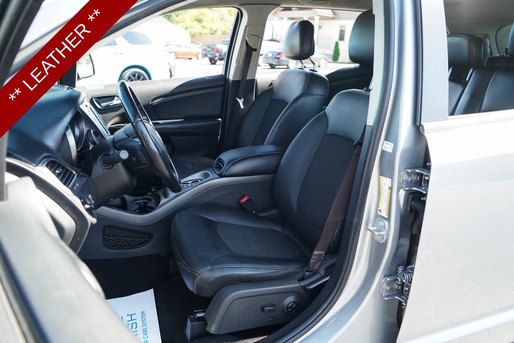 Used 2019 Dodge Journey Crossroad AWD/4WD image 6