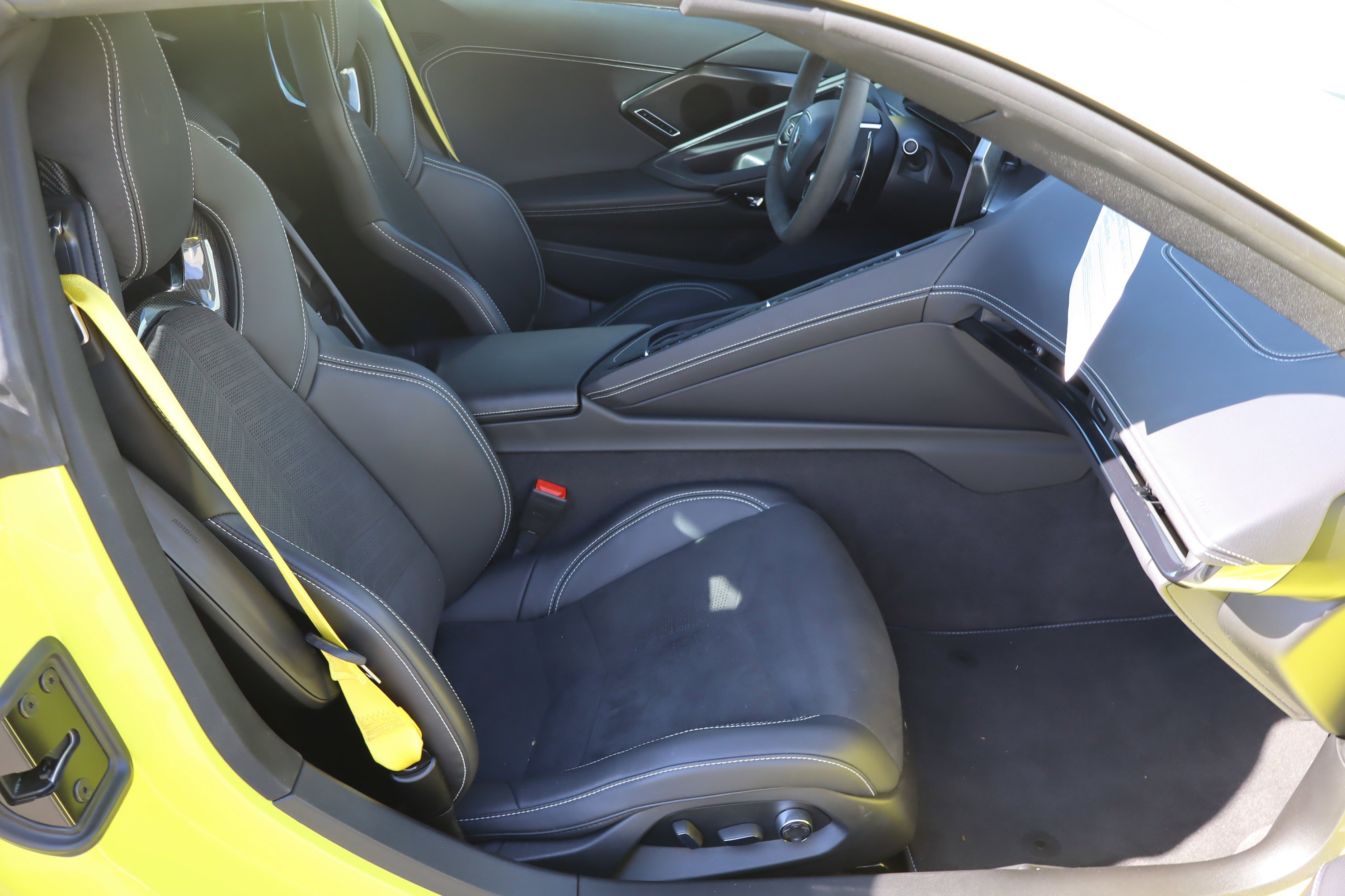 Used 2024 Chevrolet Corvette Stingray Preferred Cpe w/ Z51 Performance Package image 32