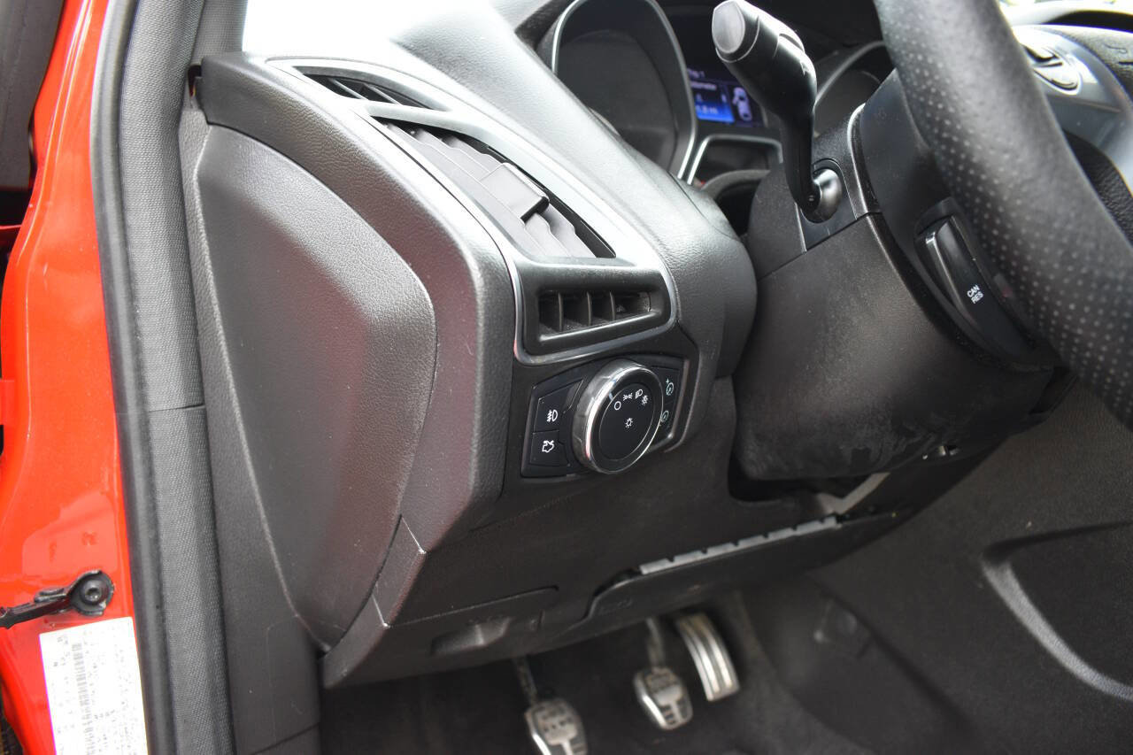 Used 2013 Ford Focus ST image 18