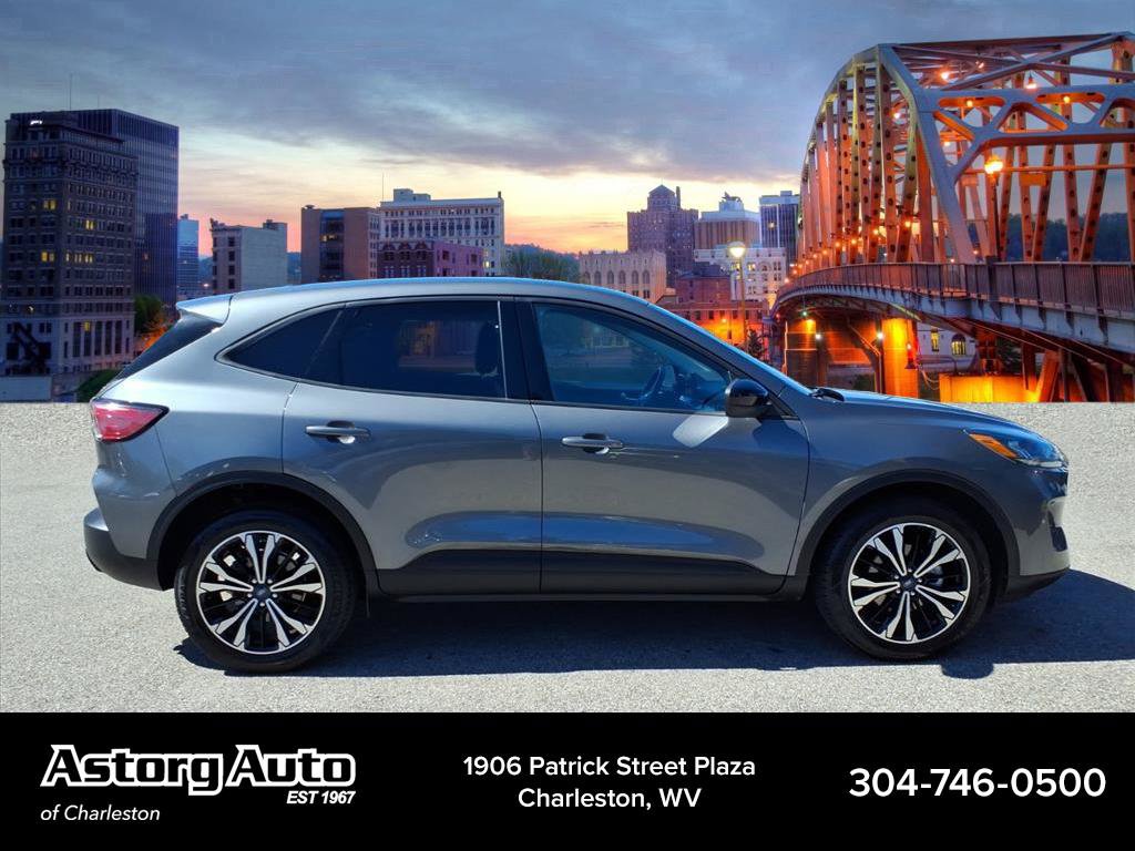 Used 2022 Ford Escape SEL w/ SEL Stealth AWD Package image 2