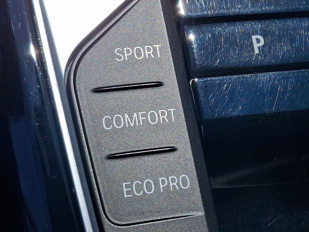 Certified 2023 BMW 330i xDrive Sedan w/ Premium Package AWD/4WD image 26