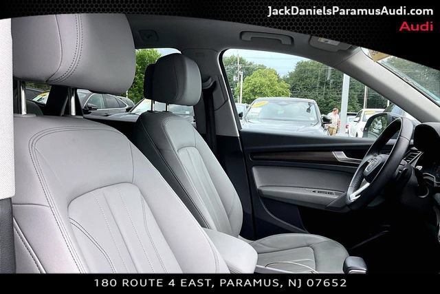 Certified 2024 Audi Q5 Premium AWD/4WD image 7
