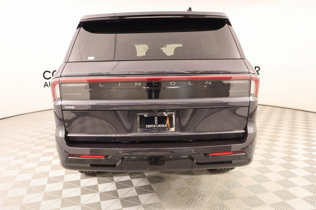 New 2025 Lincoln Navigator Reserve image 23