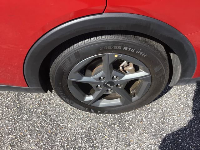 Used 2025 Kia K4 FWD image 16