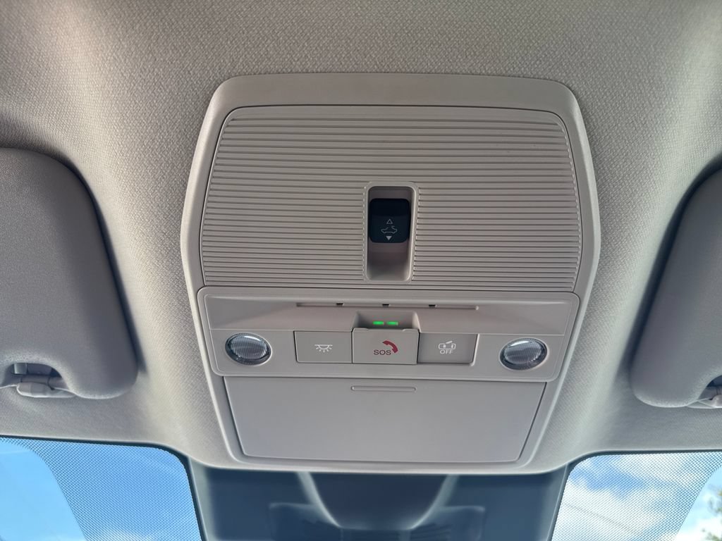 New 2026 Nissan Sentra SR w/ SR Premium Package FWD image 38