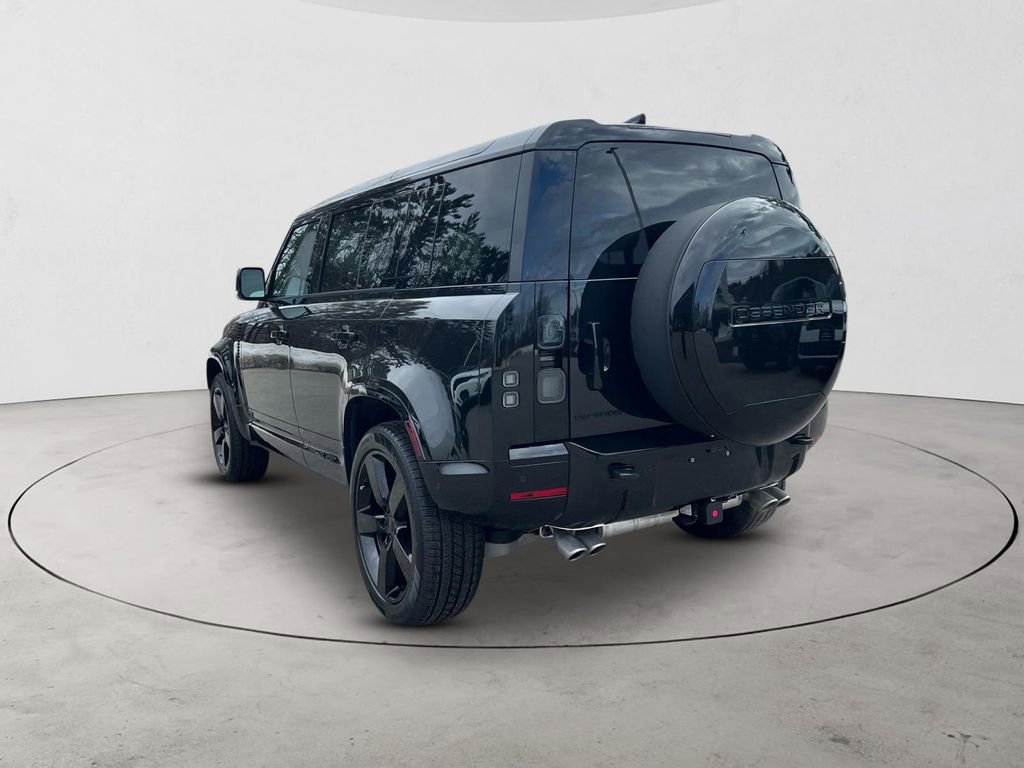 New 2026 Land Rover Defender 110 V8 image 3