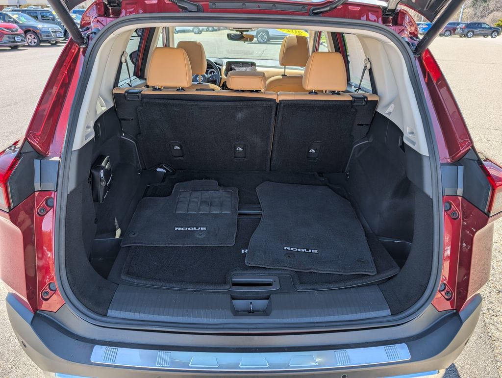 Used 2023 Nissan Rogue Platinum w/ Platinum Premium Package AWD/4WD image 13