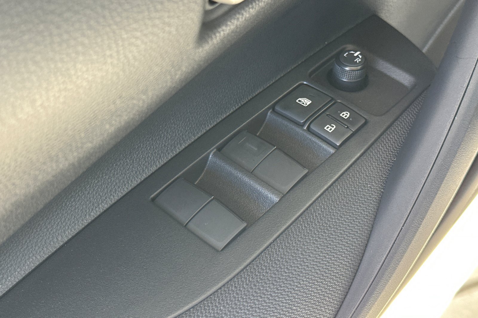 New 2027 Toyota Corolla SE FWD image 12