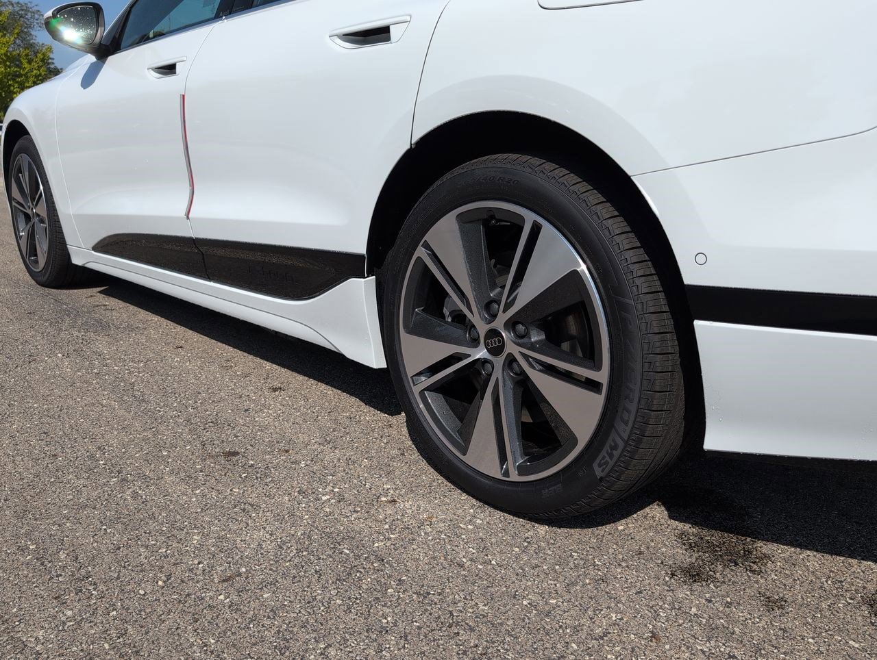 New 2025 Audi A6 e-tron Premium Plus image 3