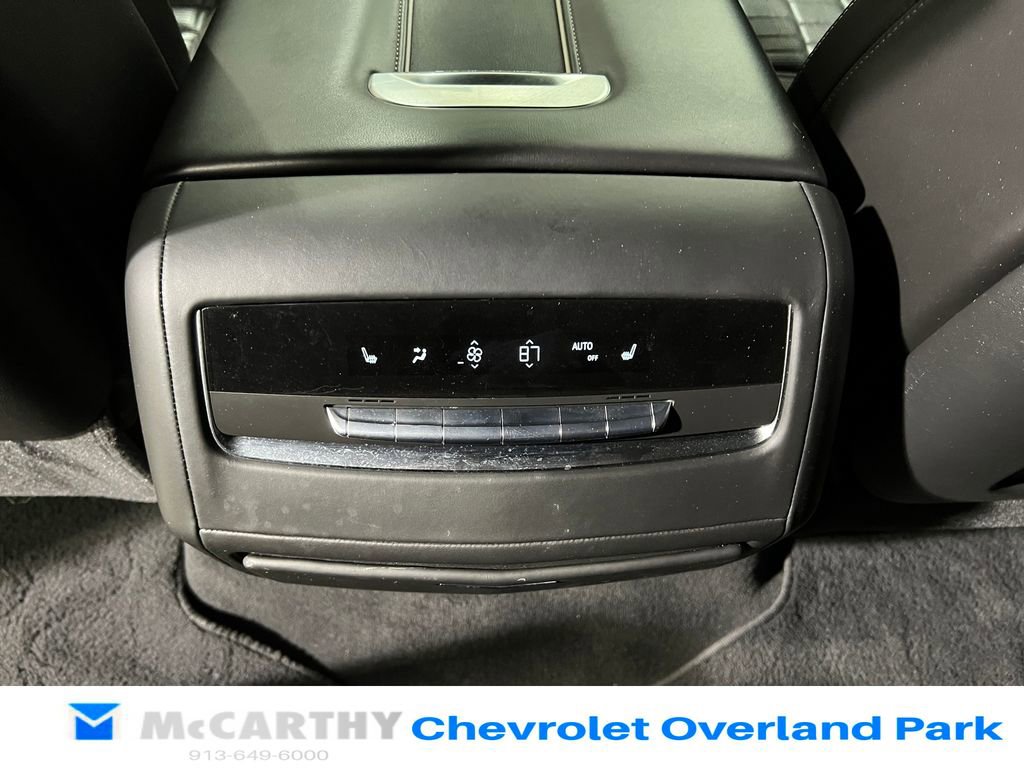 Used 2021 Cadillac Escalade ESV Sport Platinum w/ LPO, ONYX Package image 28