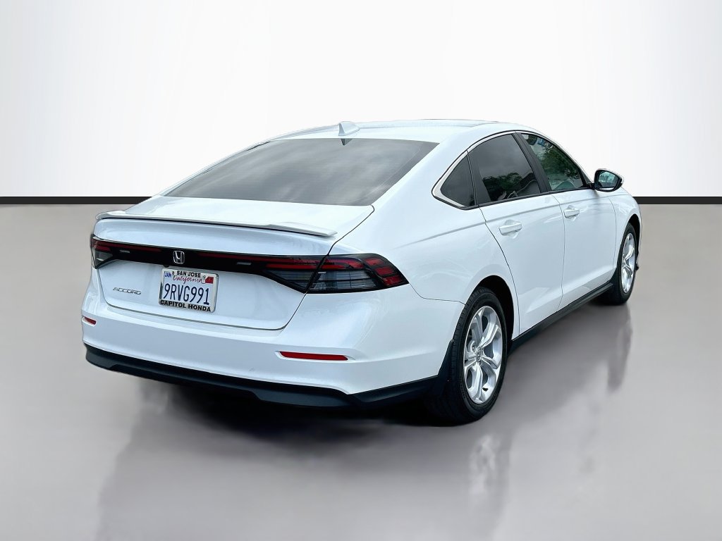 Certified 2025 Honda Accord LX image 5