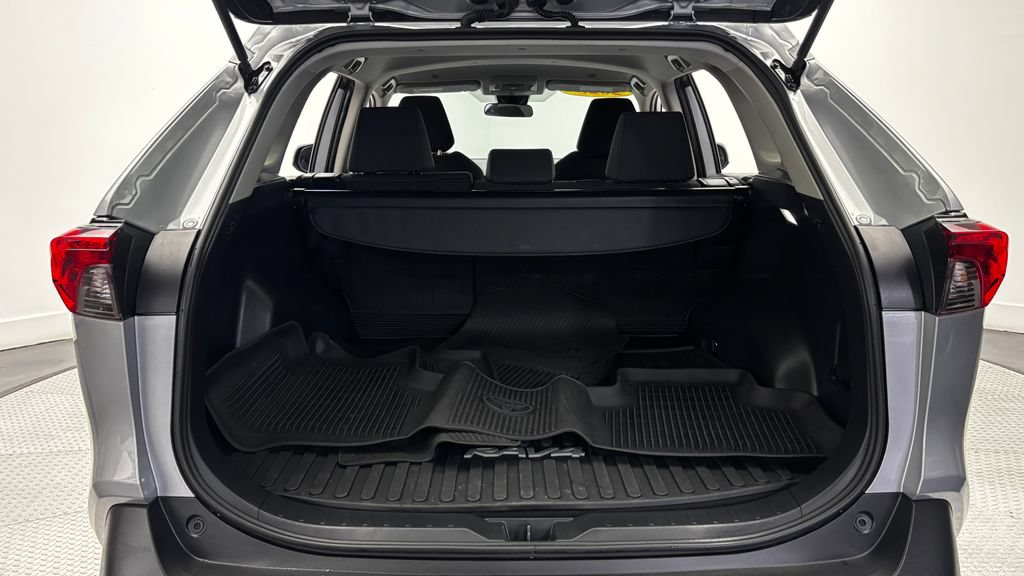 Used 2025 Toyota RAV4 LE FWD image 35