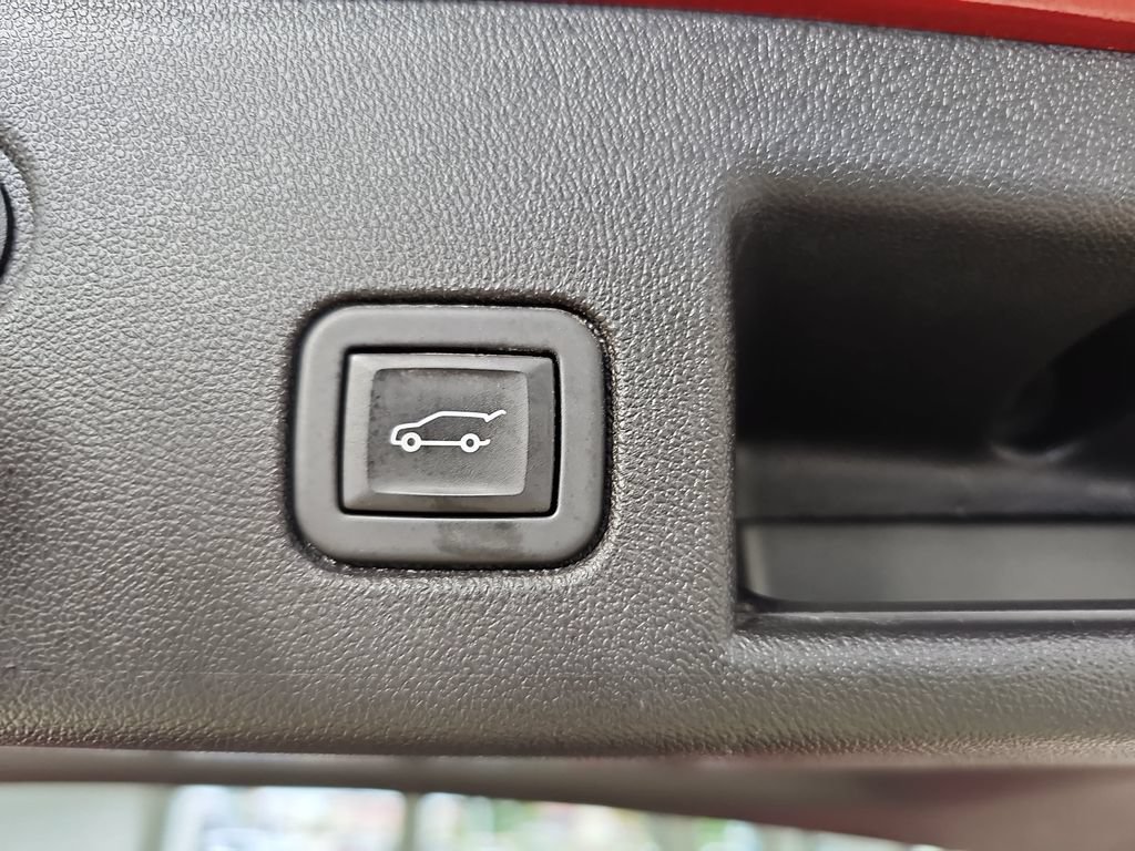 Certified 2024 Chevrolet Equinox Premier AWD/4WD image 17