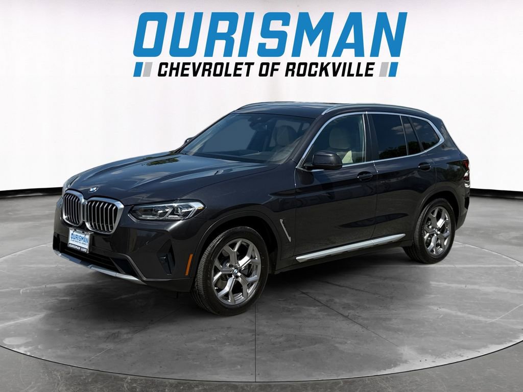 Used 2022 BMW X3 xDrive30i w/ Convenience Package AWD/4WD image 2