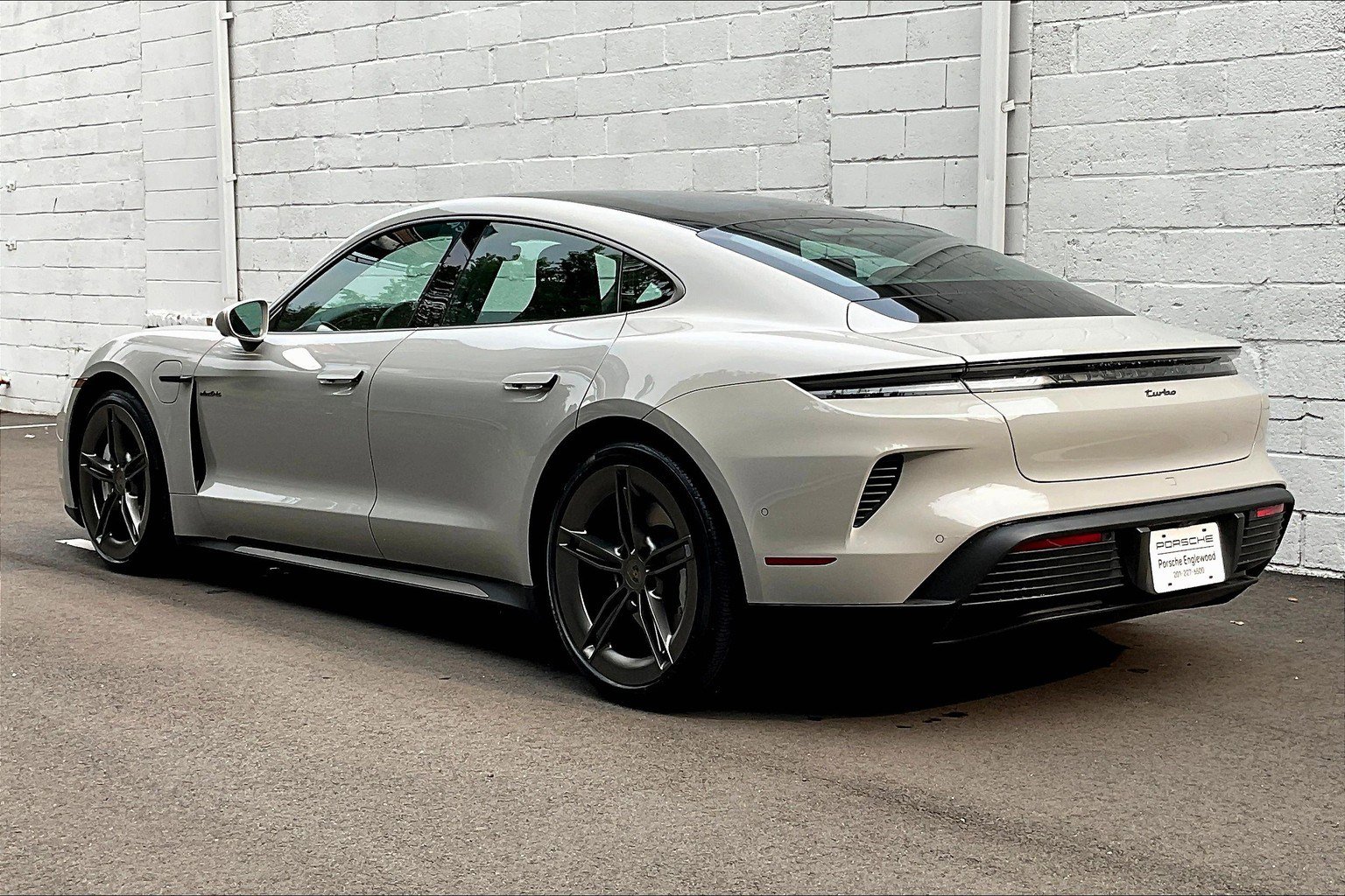New 2025 Porsche Taycan Turbo AWD/4WD image 3