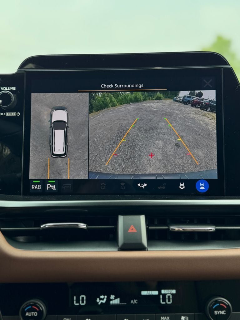 New 2026 Subaru Outback Touring AWD/4WD image 31