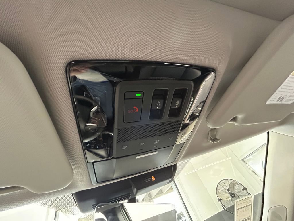 New 2026 Mitsubishi Outlander SEL FWD image 32