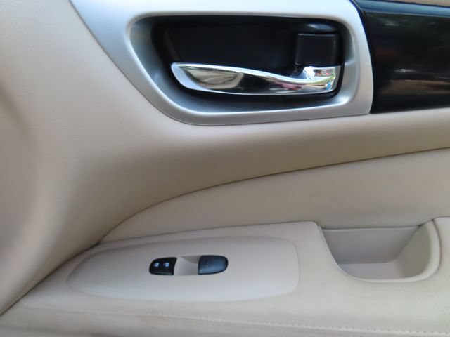 Used 2014 Nissan Pathfinder S FWD image 30
