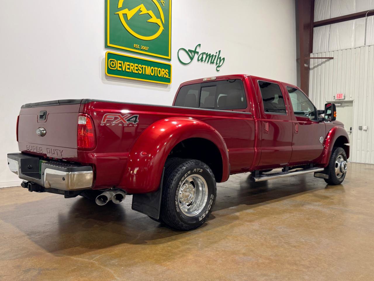 Used 2014 Ford F450 Lariat w/ Lariat Ultimate Package AWD/4WD image 9